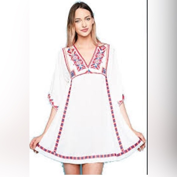 Free People Tops - Free People Embroidered Boho Tunic Mini Dress 🖤